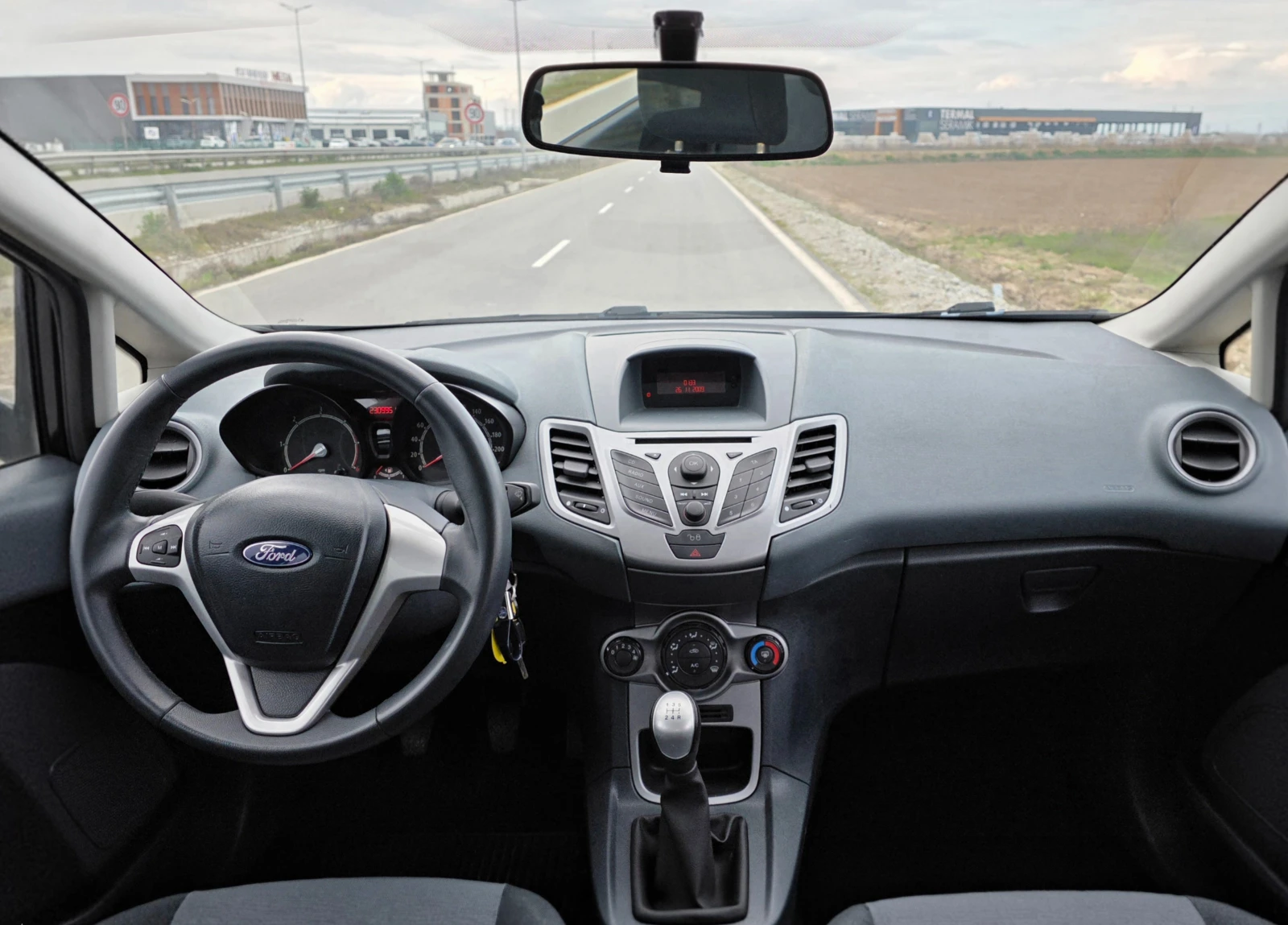 Ford Fiesta 1.4tdci 70ks, снимка 9 - Автомобили и джипове - 54046634