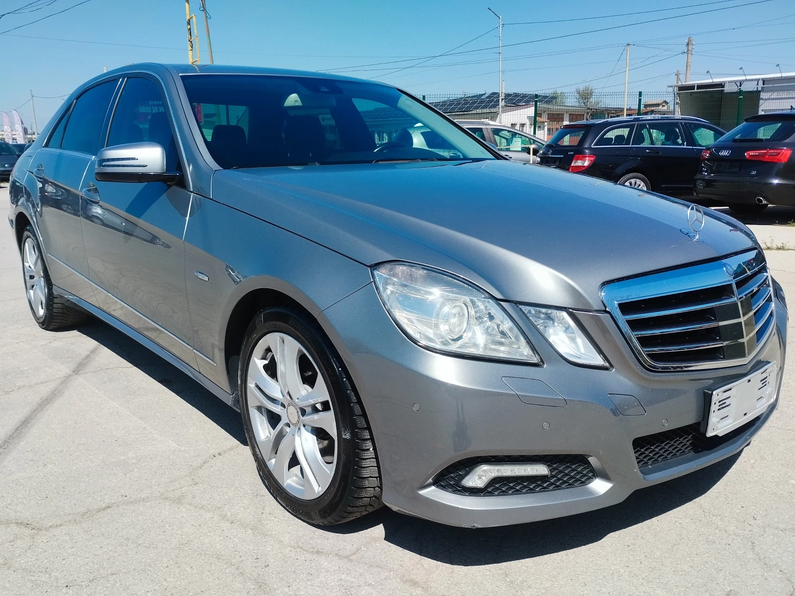 Mercedes-Benz E 250 AVANTGARDE СЕДАН, снимка 3 - Автомобили и джипове - 54352232