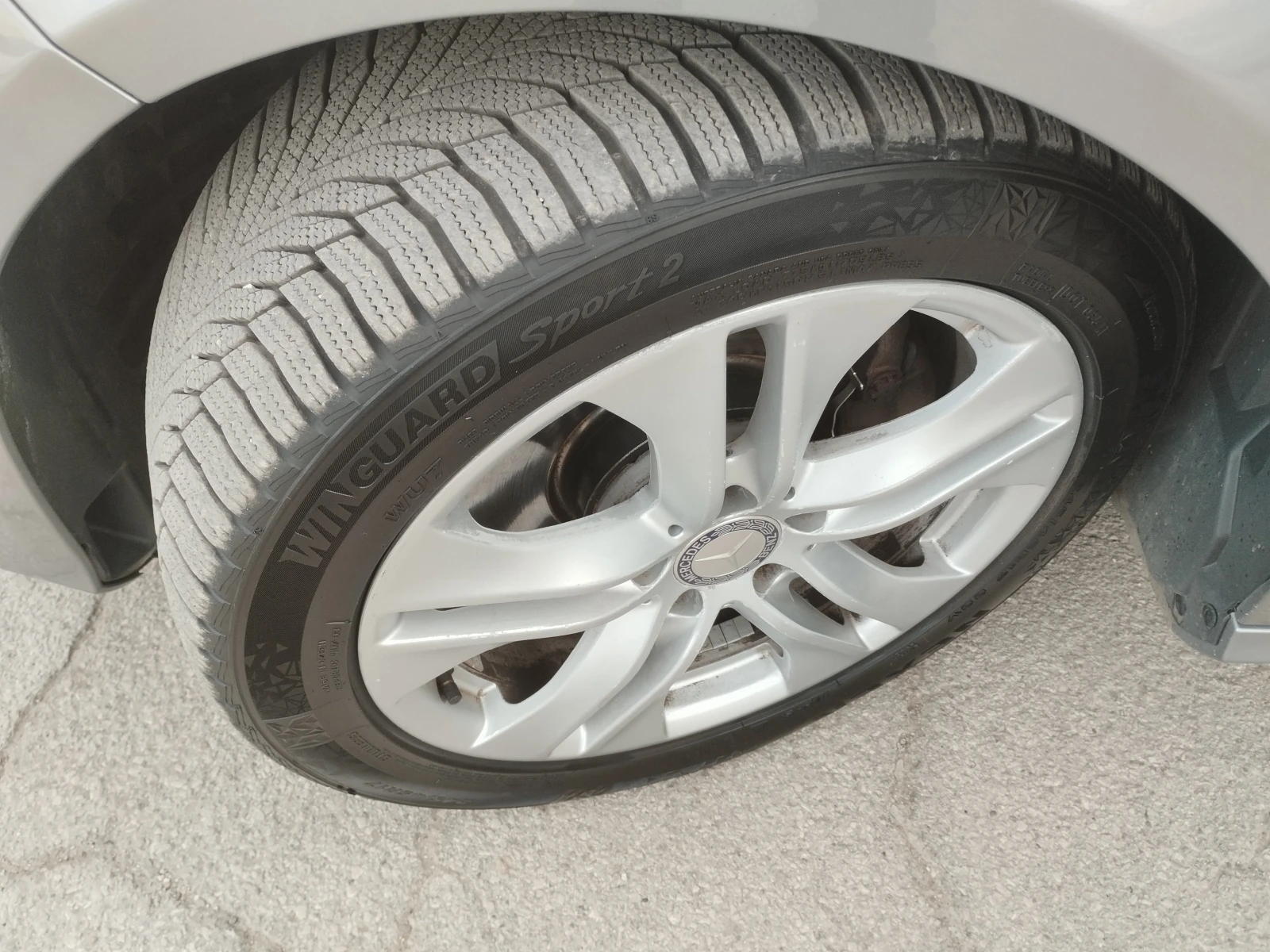 Mercedes-Benz E 250 AVANTGARDE СЕДАН, снимка 13 - Автомобили и джипове - 54352232