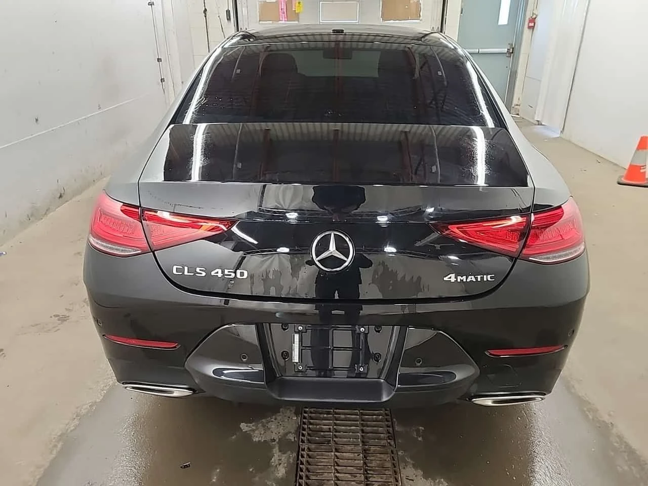 Mercedes-Benz CLS AMG Line * 9000км !!! * От Mercedes * , снимка 4 - Автомобили и джипове - 54463056