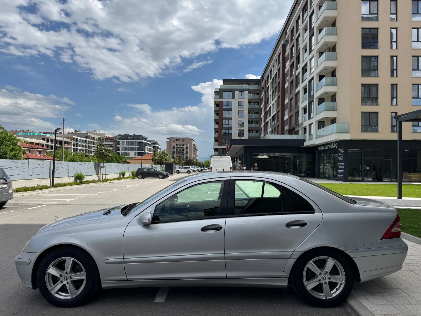 Mercedes-Benz C 200 2, 2 CDi* FACELIFT* РЕАЛНИ КИЛОМЕТРИ, снимка 5 - Автомобили и джипове - 54522620
