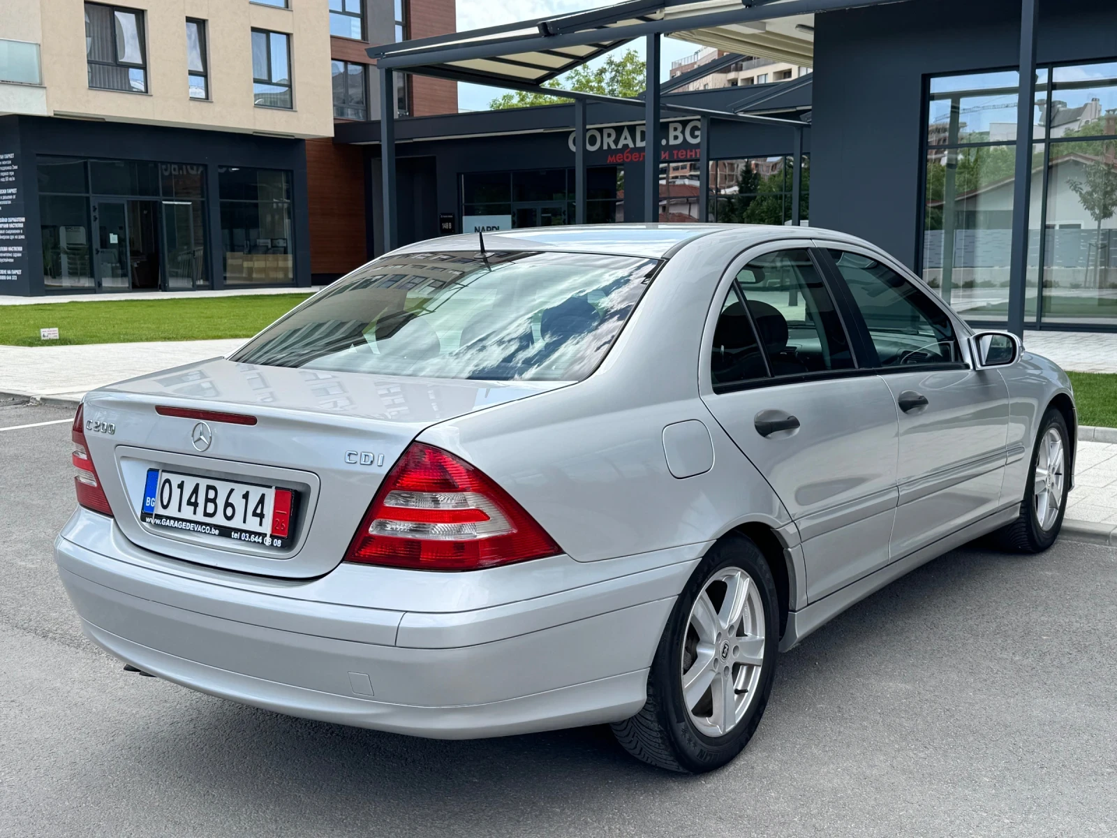 Mercedes-Benz C 200 2, 2 CDi* FACELIFT* РЕАЛНИ КИЛОМЕТРИ, снимка 7 - Автомобили и джипове - 54522620
