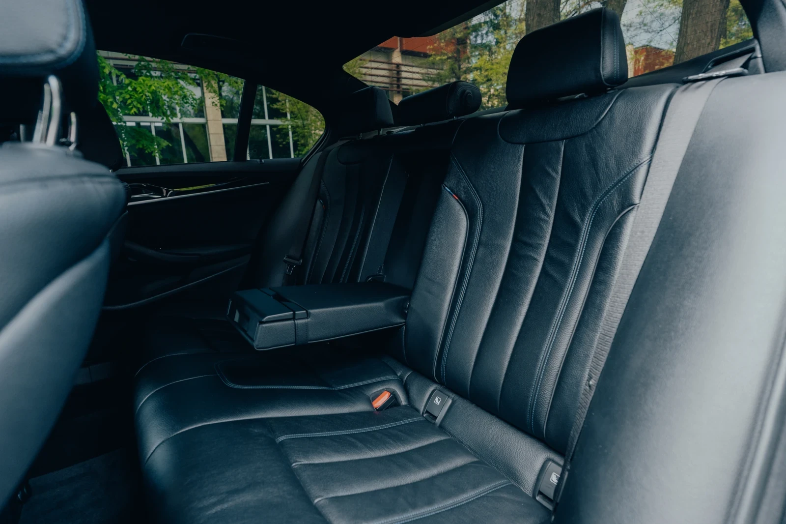 BMW 520, снимка 11 - Автомобили и джипове - 54580495