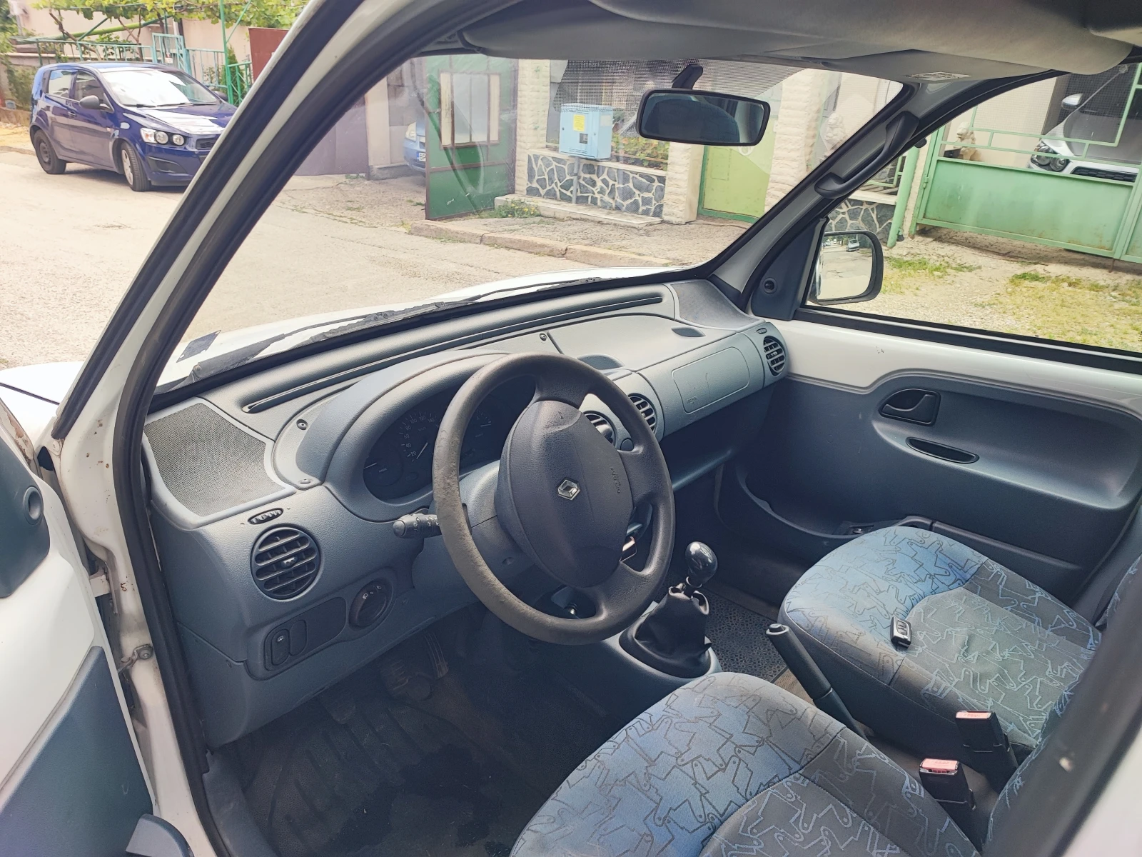 Renault Kangoo 1.4 i, снимка 5 - Автомобили и джипове - 55233261