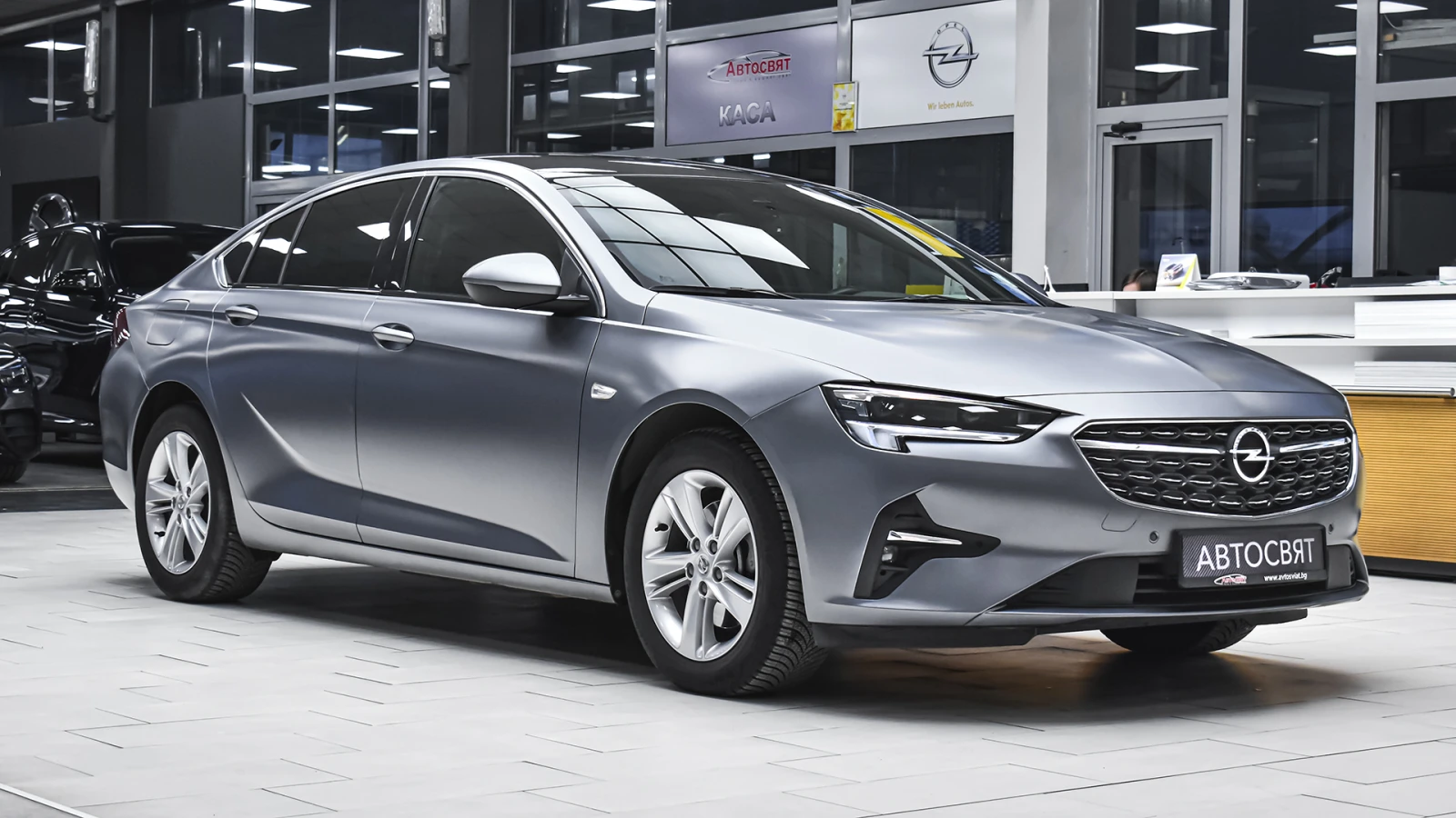 Opel Insignia Grand Sport 2.0d Elegance Automatic, снимка 5 - Автомобили и джипове - 55448522