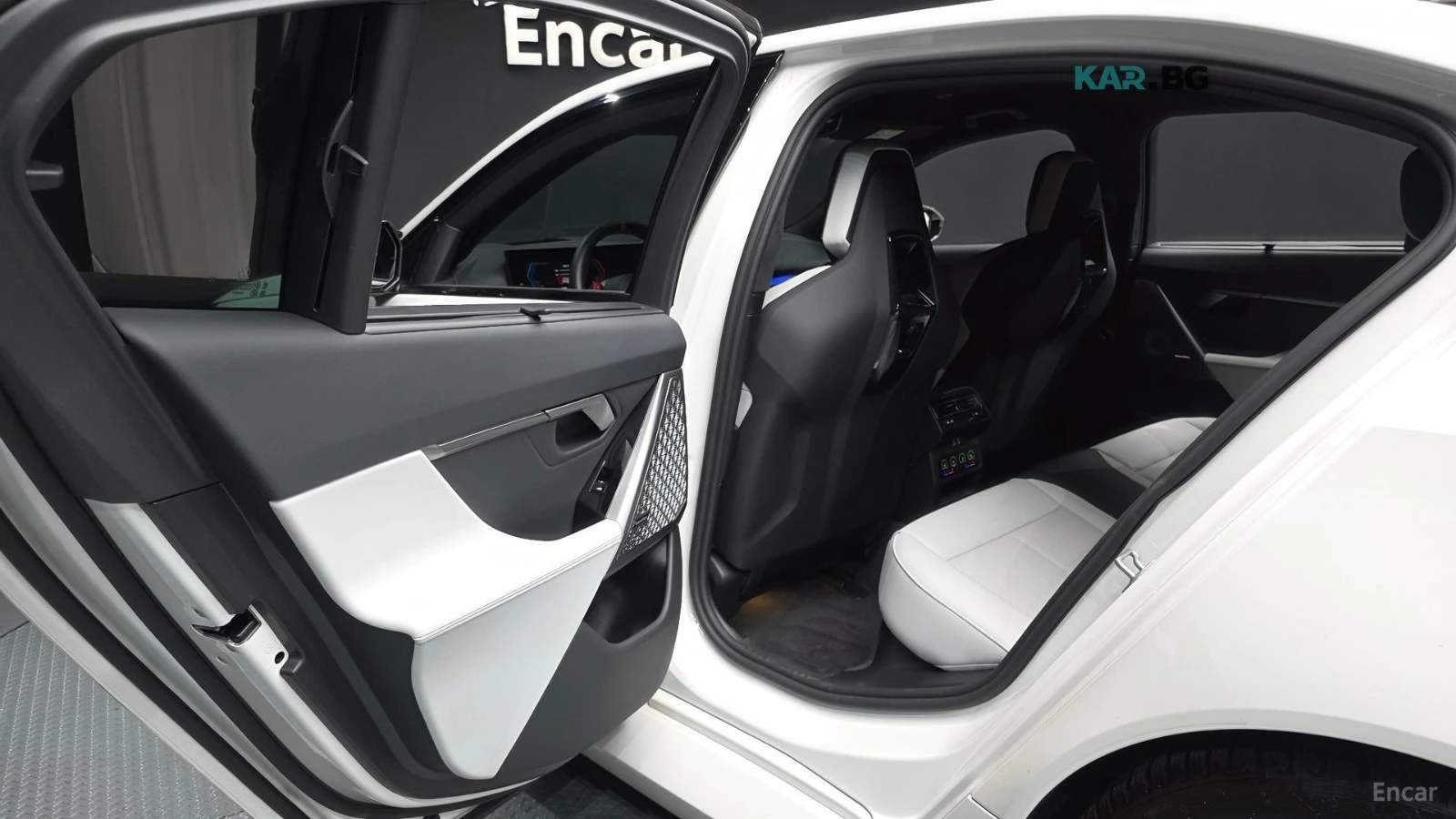 BMW M5 G90* PLUG-IN HYBRID* BOWERS&WILKINS* PANO* HUD* FU, снимка 14 - Автомобили и джипове - 55819647