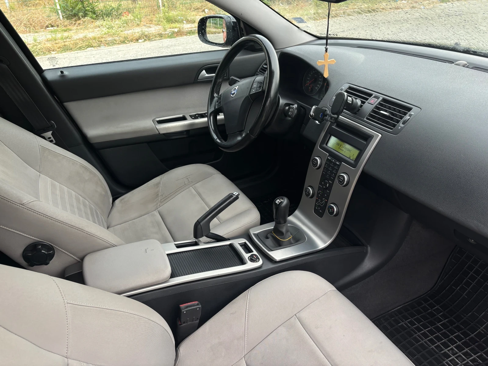 Volvo V50 1.6d   109hp, снимка 11 - Автомобили и джипове - 56060607