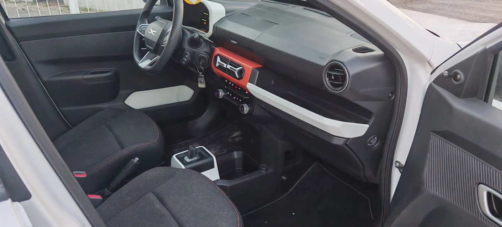 Dacia Spring ElectriC Nova, снимка 13 - Автомобили и джипове - 56301046