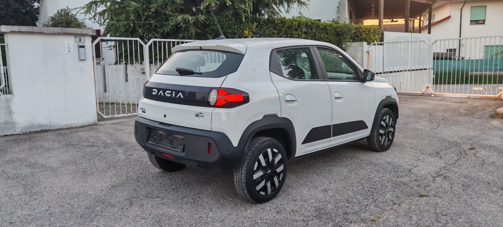 Dacia Spring ElectriC Nova, снимка 5 - Автомобили и джипове - 56301046