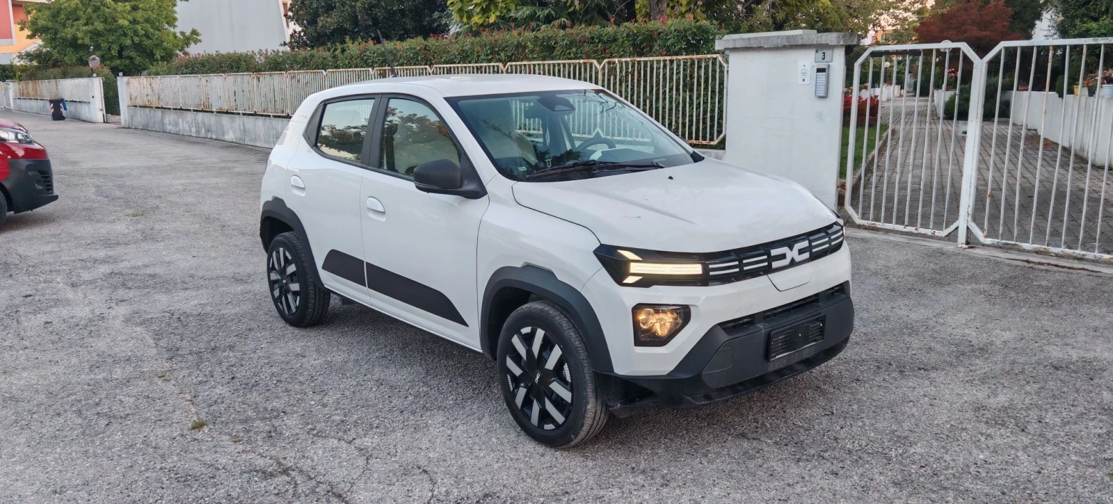 Dacia Spring ElectriC Nova, снимка 3 - Автомобили и джипове - 56301046