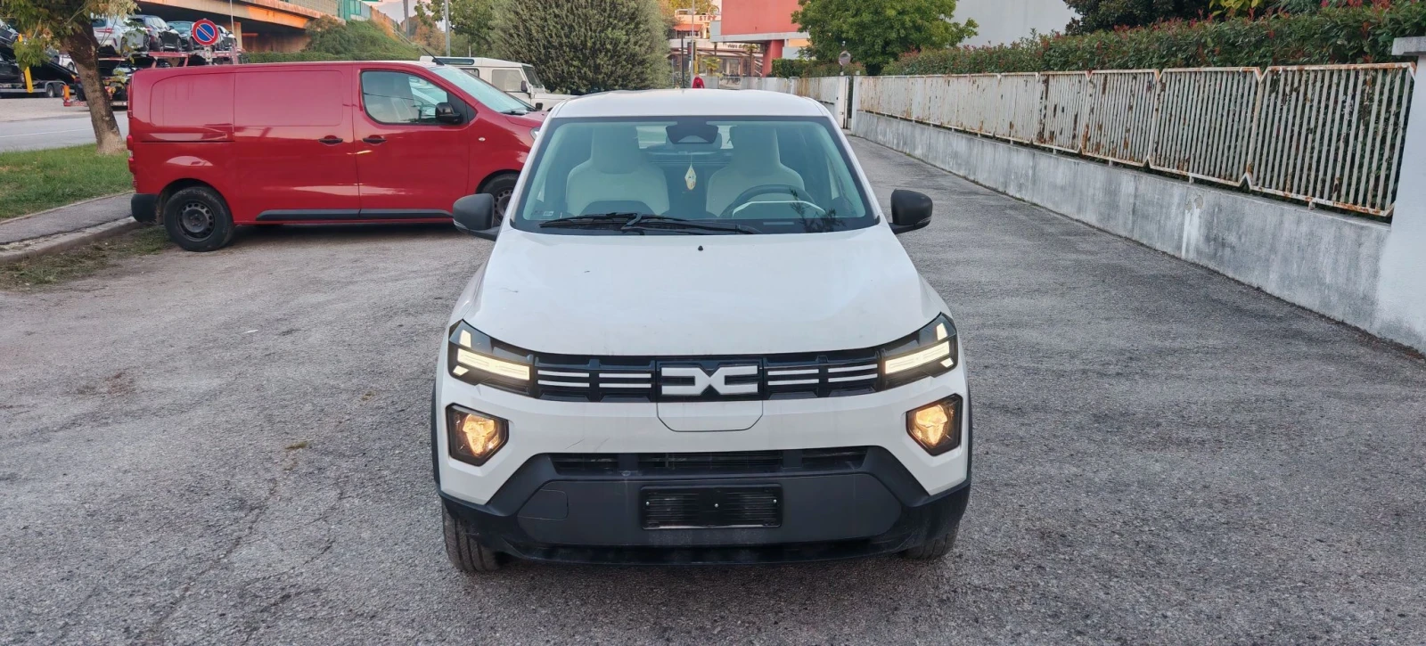 Dacia Spring ElectriC Nova, снимка 2 - Автомобили и джипове - 56301046