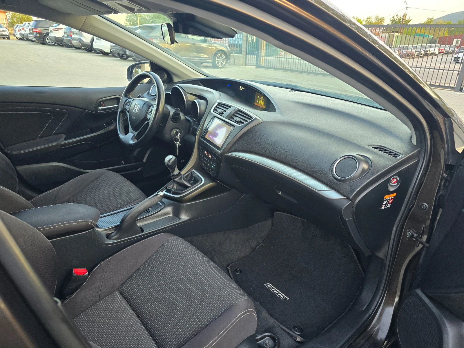 Honda Civic 1.6 I-DTEC, 120к.с., Камера, Подгрев!, снимка 13 - Автомобили и джипове - 56334051