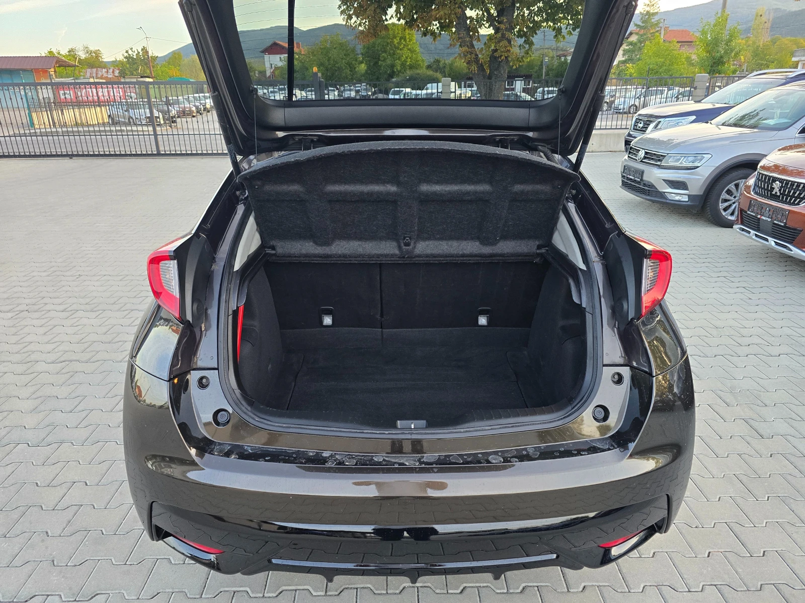 Honda Civic 1.6 I-DTEC, 120к.с., Камера, Подгрев!, снимка 14 - Автомобили и джипове - 56334051