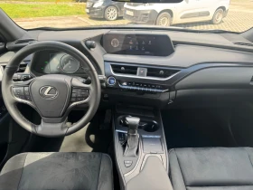 Lexus UX 250h 76000км. История!, снимка 13