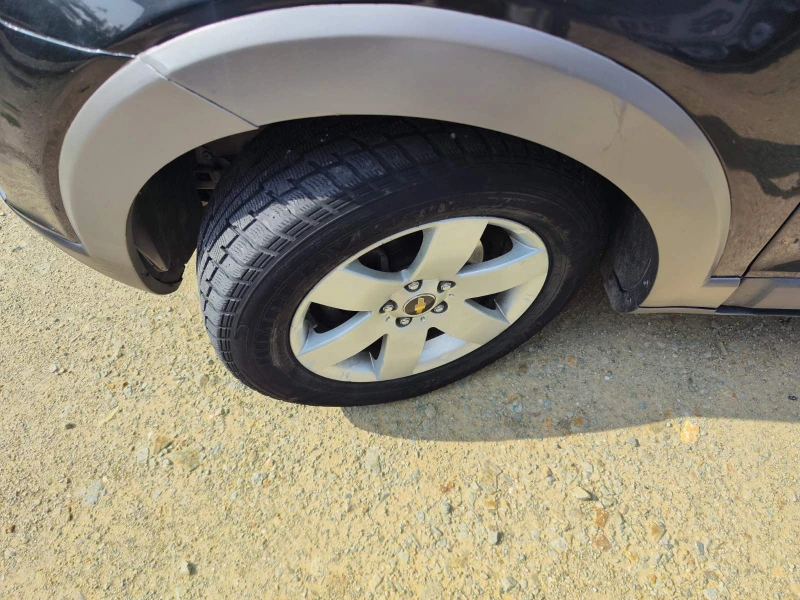 Chevrolet Captiva 2.0, снимка 13 - Автомобили и джипове - 50851475