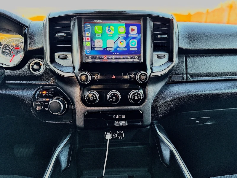 Dodge RAM 1500 5, 7 HEMI 4x4, снимка 14 - Автомобили и джипове - 53294811