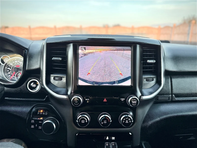 Dodge RAM 1500 5, 7 HEMI 4x4, снимка 15 - Автомобили и джипове - 53294811