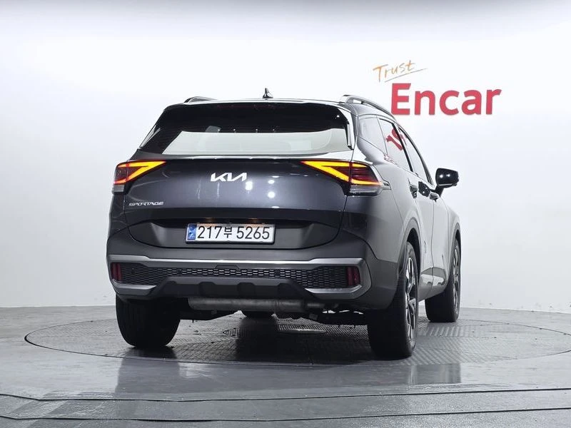 Kia Sportage 2.0* ГАЗ* 2WD* SIGNATURE GRAVITY, снимка 4 - Автомобили и джипове - 54400181
