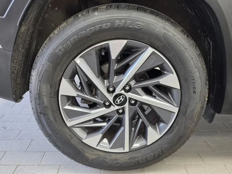 Hyundai Tucson 2Wd Modern, снимка 9 - Автомобили и джипове - 55120239