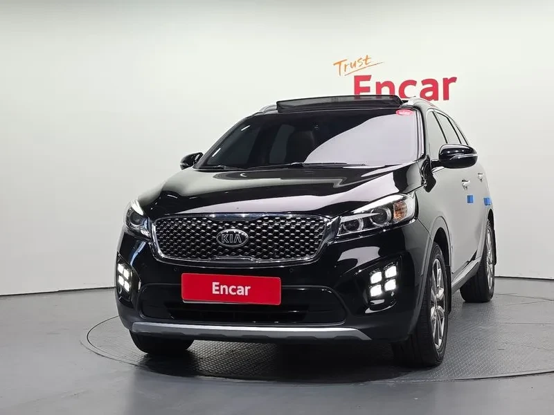 Kia Sorento 2.2 CRDI 4WD - САМО 30% АВАНС, снимка 3 - Автомобили и джипове - 55899787