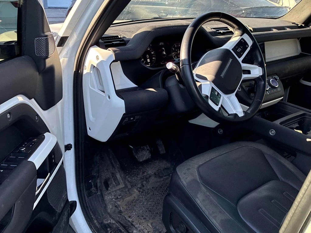 Land Rover Defender * SE * CARFAX * БЕЗ ПЪРВОНАЧАЛНА ВНОСКА - изображение 5