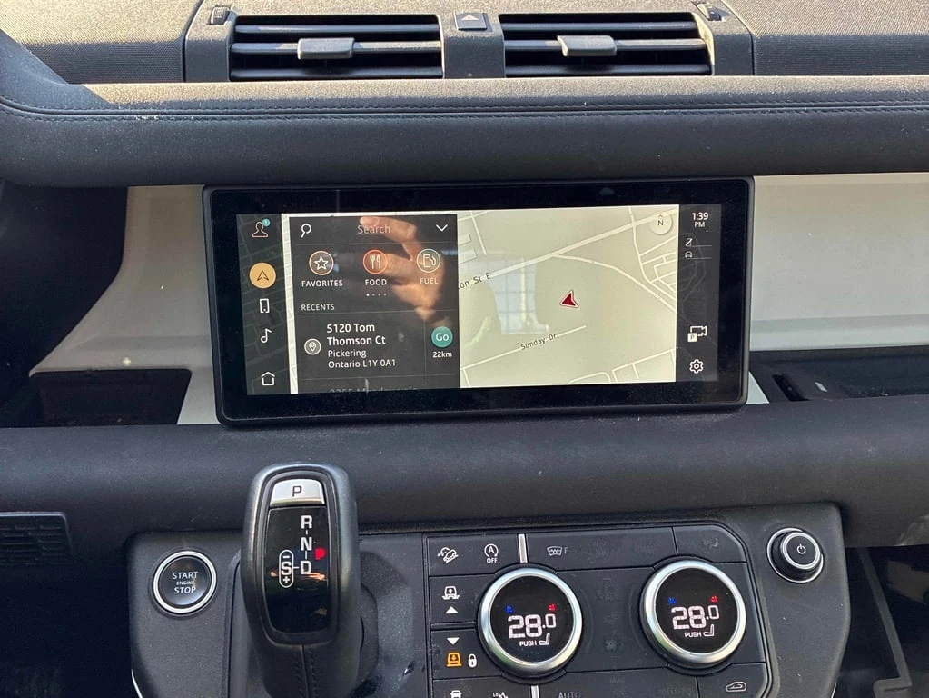 Land Rover Defender * SE * CARFAX * БЕЗ ПЪРВОНАЧАЛНА ВНОСКА - изображение 9