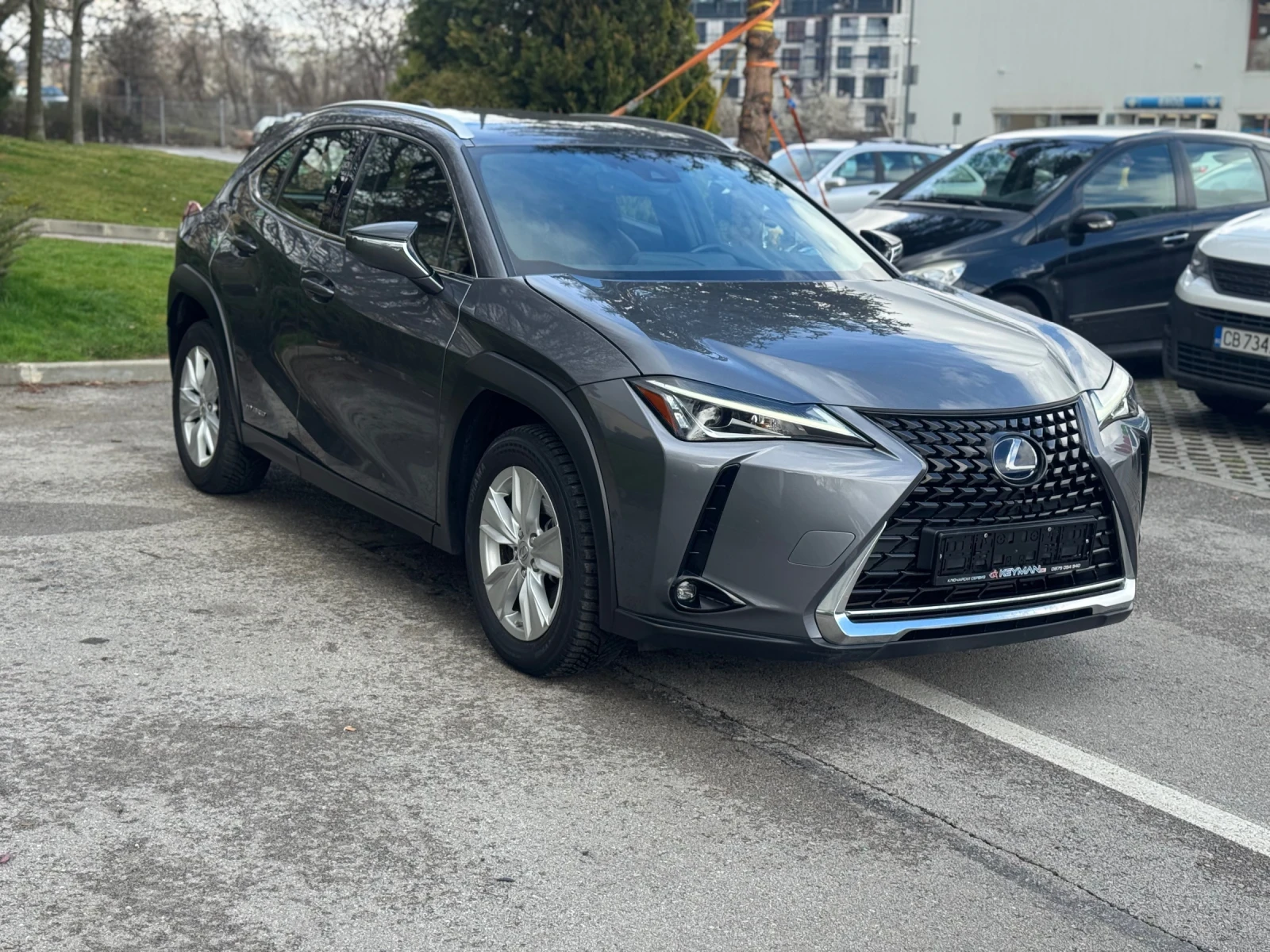 Lexus UX 250h 76000км. История!, снимка 3 - Автомобили и джипове - 54078758