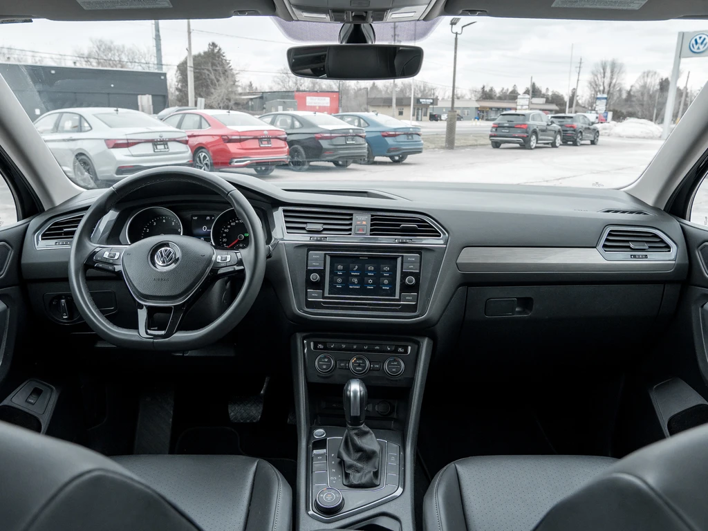 VW Tiguan 4MOTION| PANORAMA| ПОДГРЕВИ| OT ПРЕДСТАВИТЕЛСТВО , снимка 8 - Автомобили и джипове - 54149109