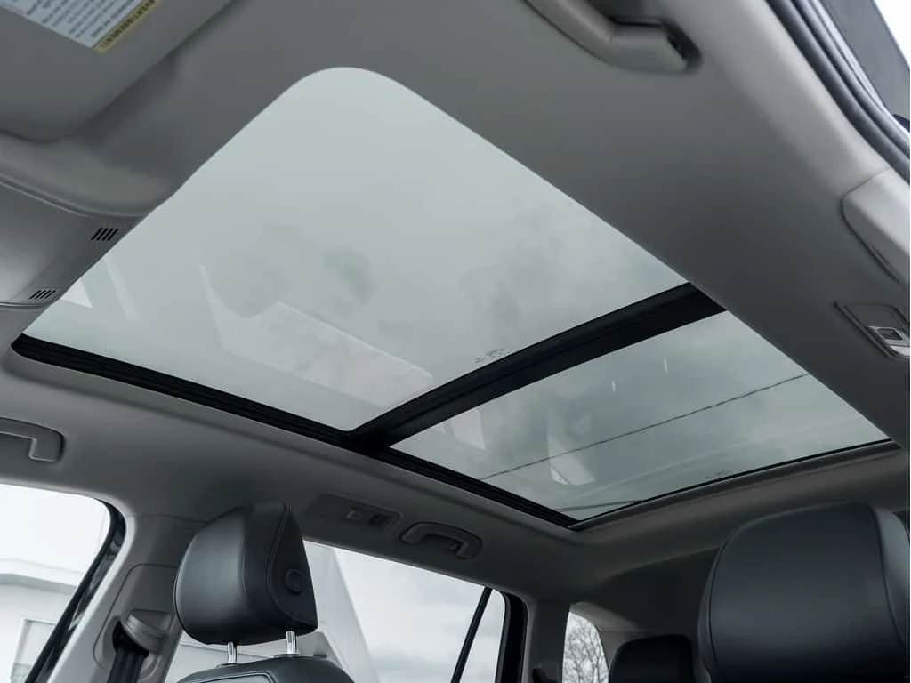 VW Tiguan 4MOTION| PANORAMA| ПОДГРЕВИ| OT ПРЕДСТАВИТЕЛСТВО , снимка 17 - Автомобили и джипове - 54149109