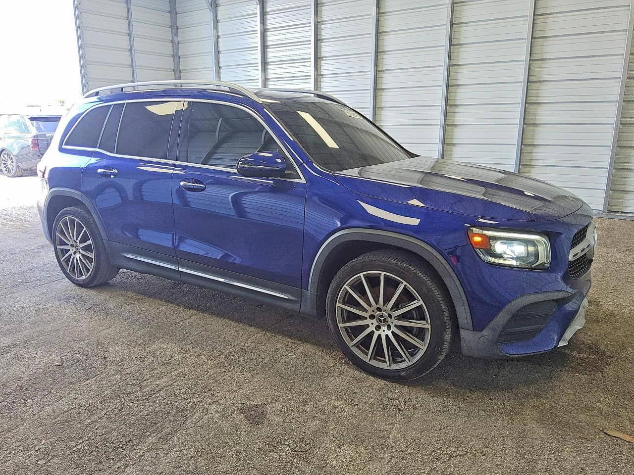 Mercedes-Benz GLB 250 AMG, снимка 2 - Автомобили и джипове - 54422641