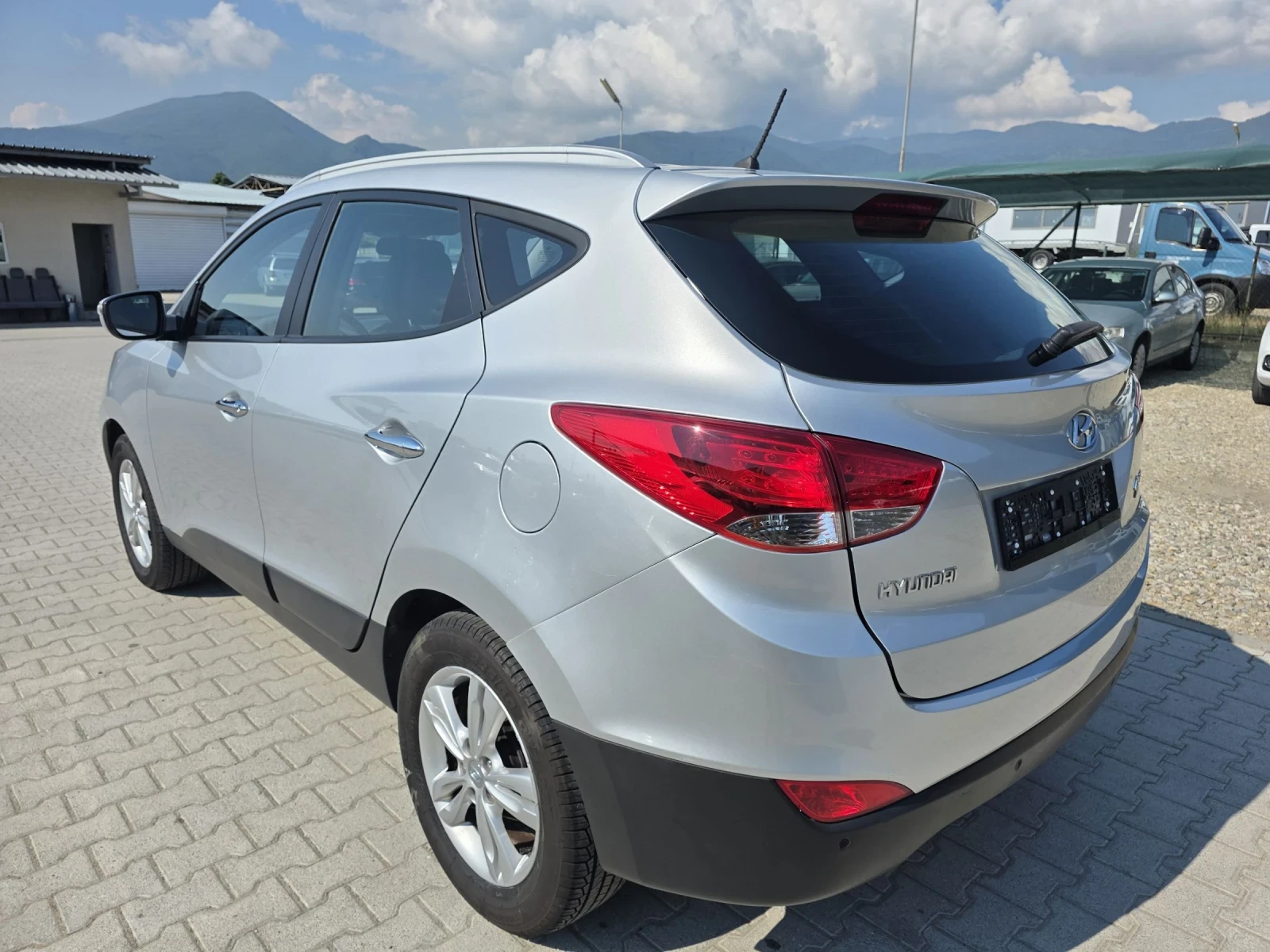 Hyundai IX35 1.7CRDi Лизинг, снимка 5 - Автомобили и джипове - 55007685