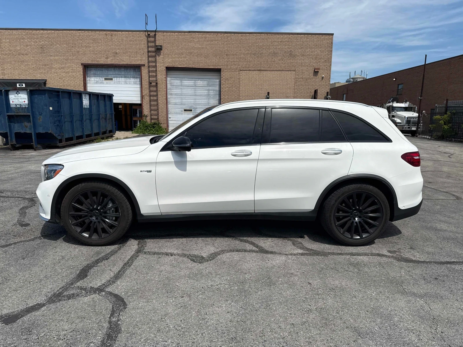 Mercedes-Benz GLC 43 AMG Burmester* Въздушно* 360* 61к км, снимка 4 - Автомобили и джипове - 55345891