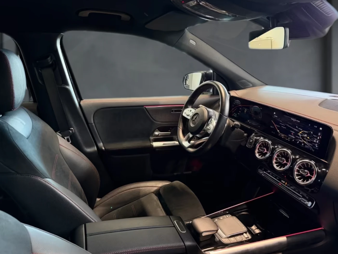 Mercedes-Benz EQA 4M* AMG* NIGHT* , снимка 11 - Автомобили и джипове - 55386866
