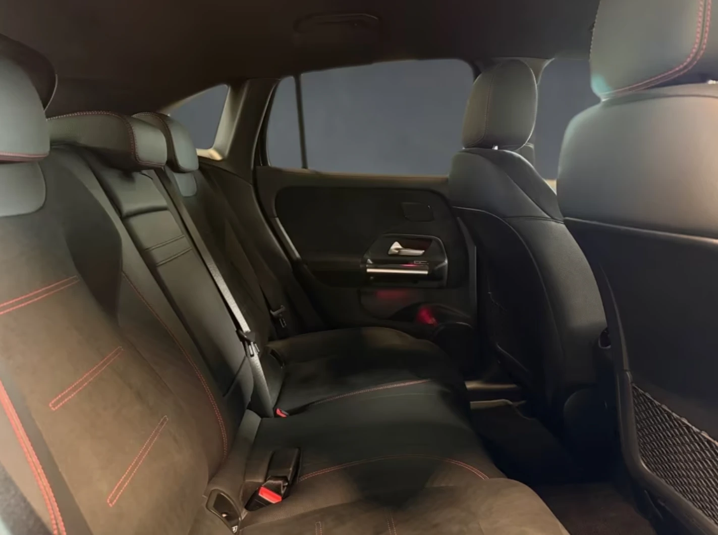 Mercedes-Benz EQA 4M* AMG* NIGHT* , снимка 9 - Автомобили и джипове - 55386866