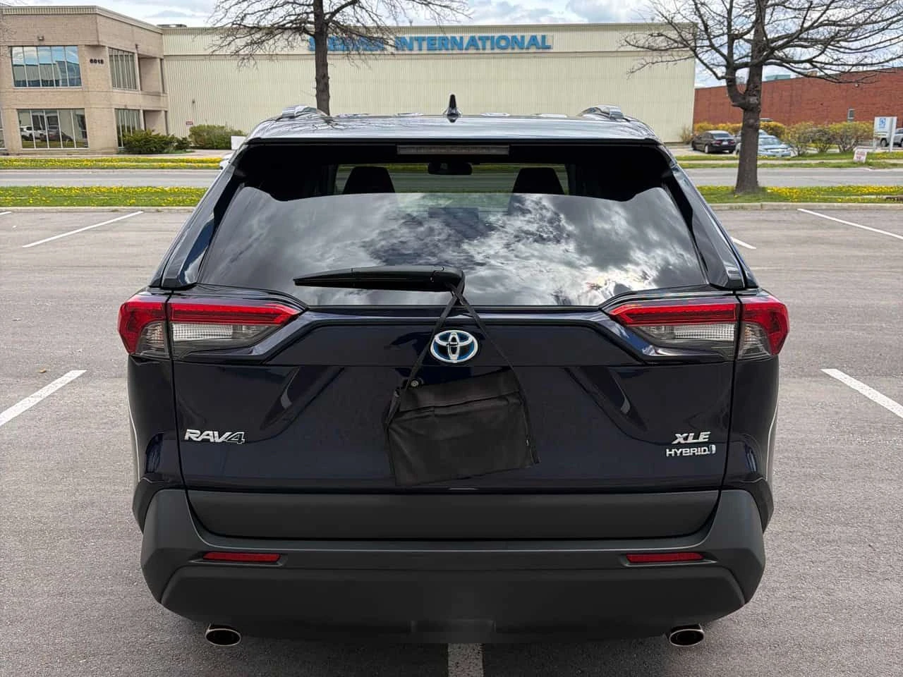 Toyota Rav4 * Hybrid XLE * CARFAX * ОПЦИЯ ЗА ФИНАНСИРАНЕ, снимка 17 - Автомобили и джипове - 55684339