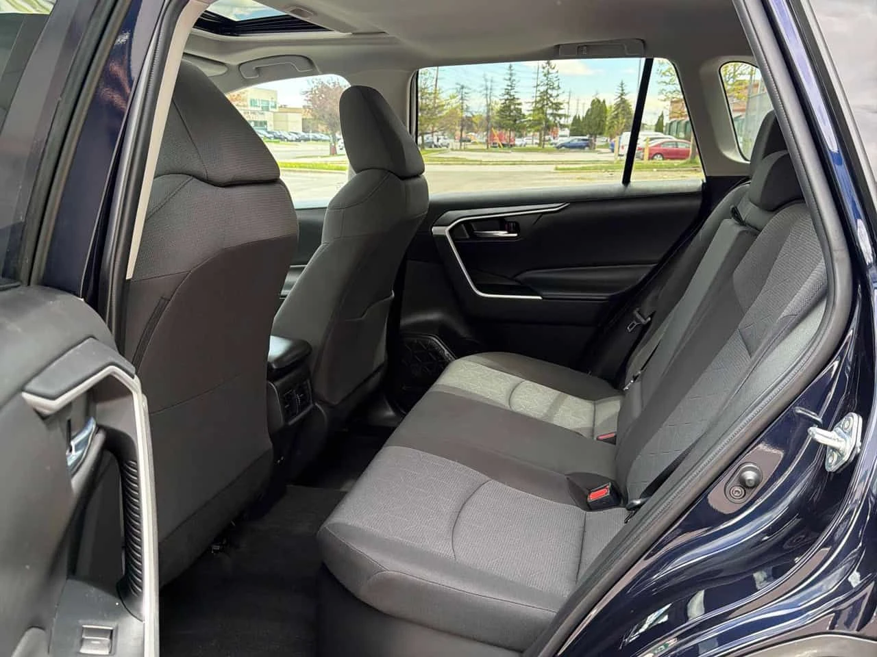 Toyota Rav4 * Hybrid XLE * CARFAX * ОПЦИЯ ЗА ФИНАНСИРАНЕ, снимка 14 - Автомобили и джипове - 55684339