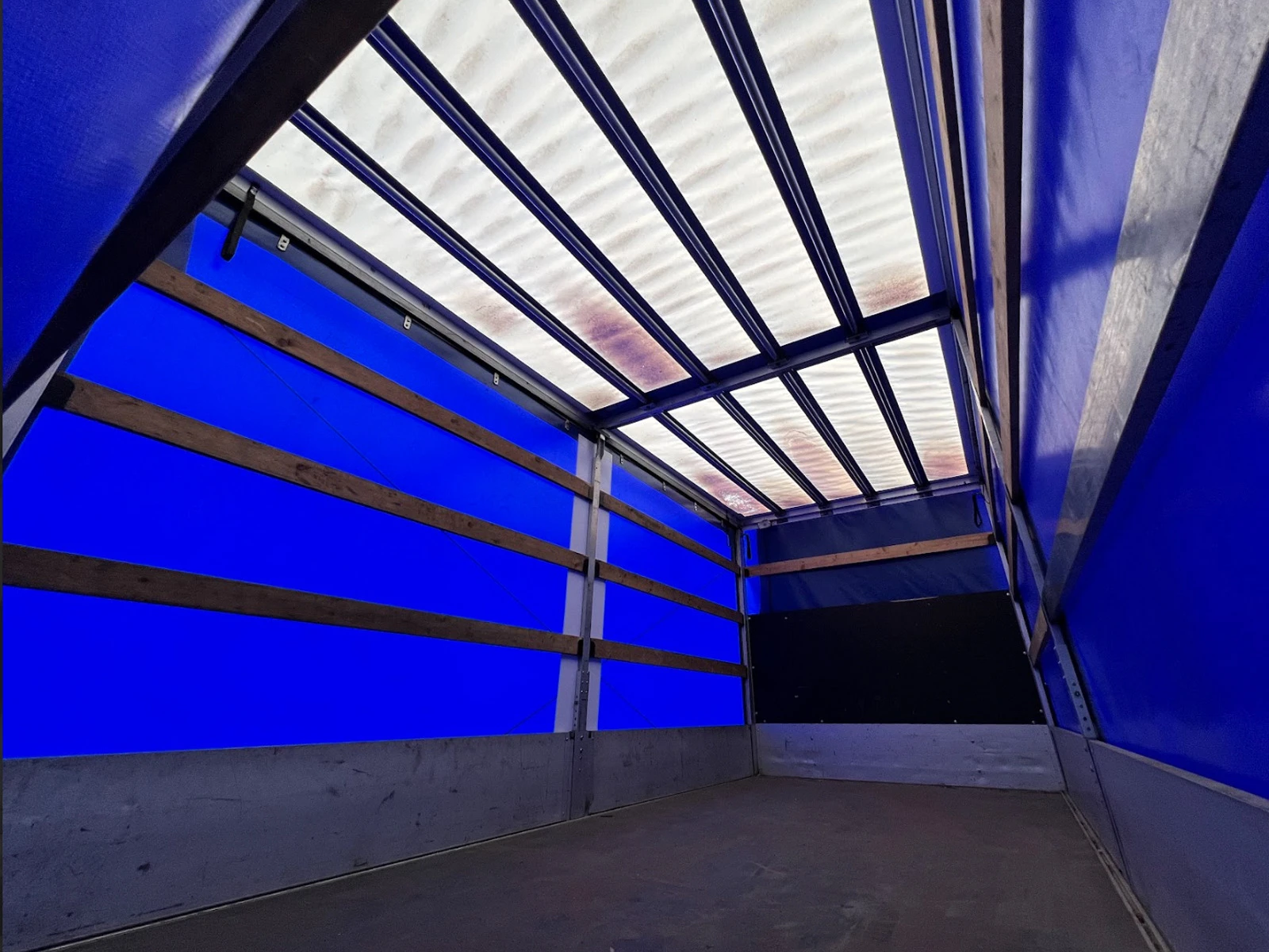 VW Crafter   15    6   | Mobile.bg   12