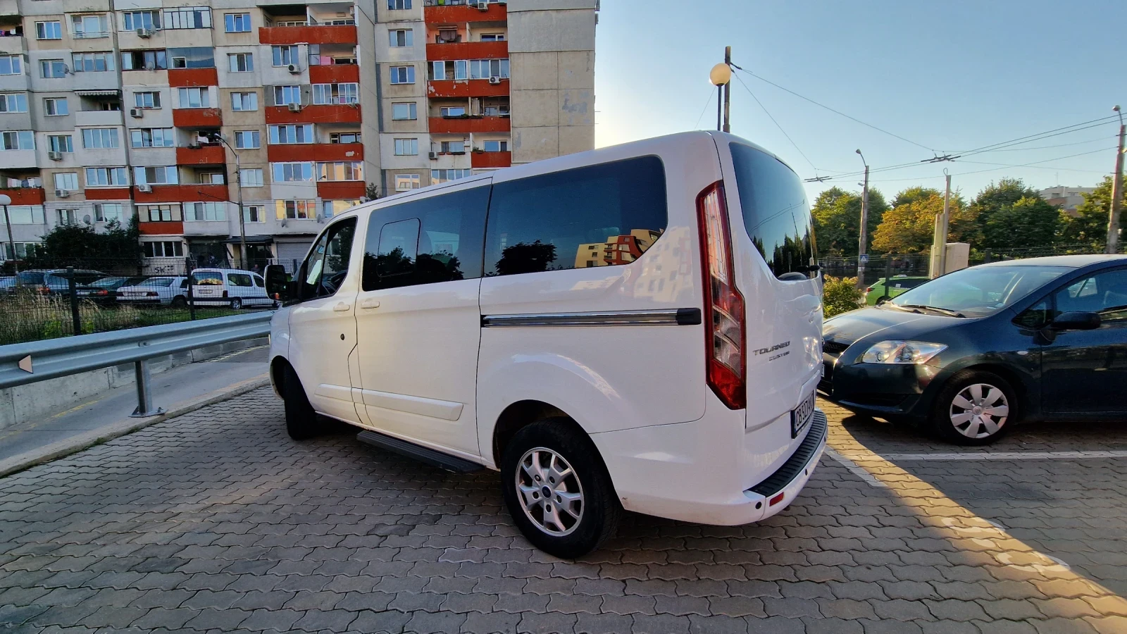 Ford Tourneo CUSTOM 8 - изображение 2