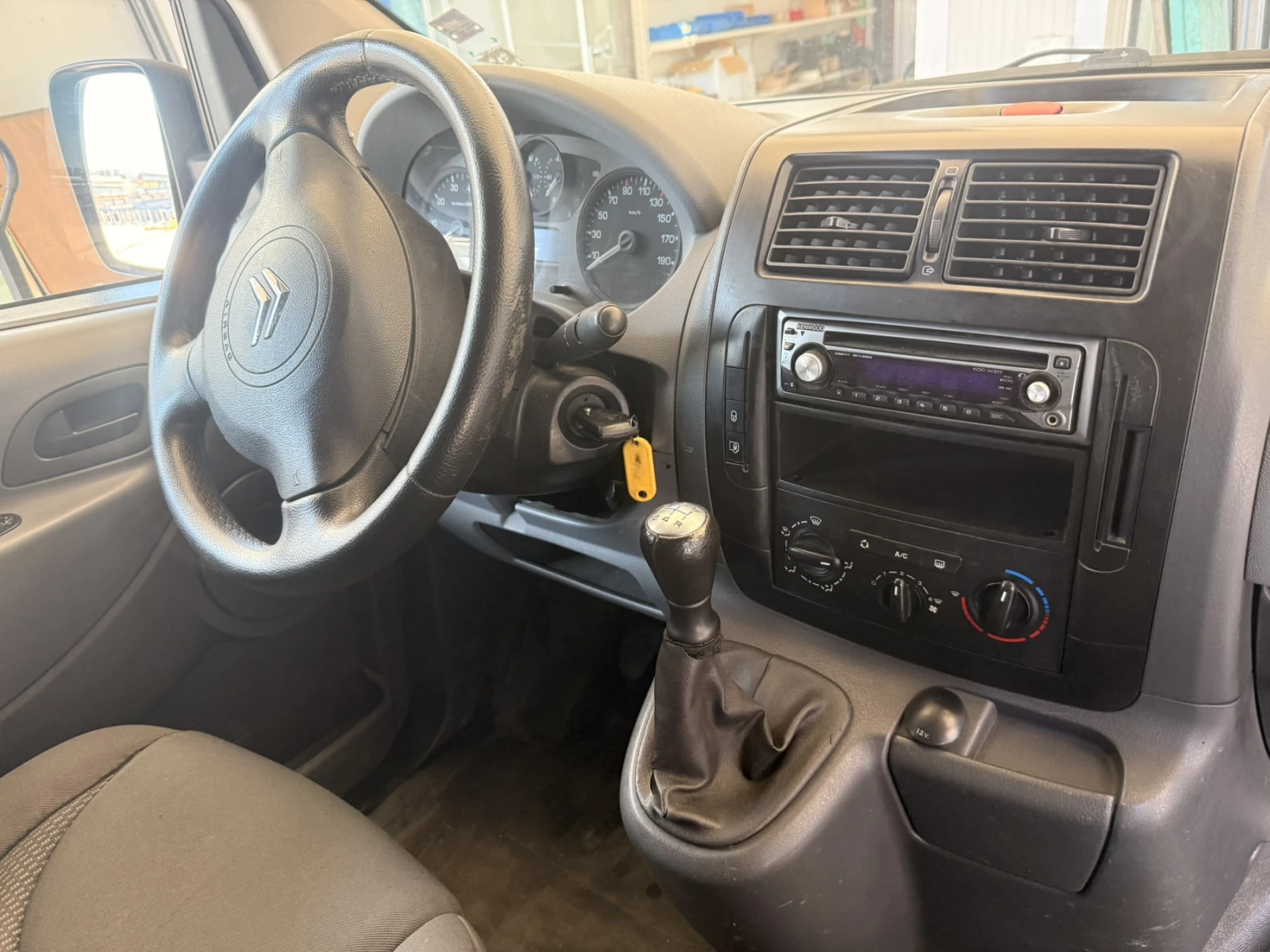 Citroen Jumpy Товарен, снимка 6 - Бусове и автобуси - 54867834