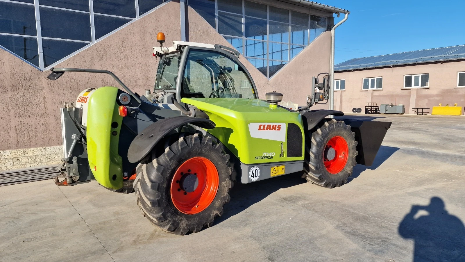 Телескопичен товарач Claas SCORPION 7040 VARIOPOWER - изображение 2