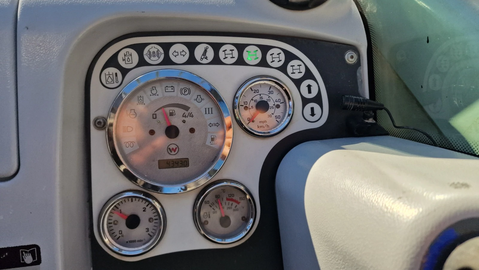 ������������ ������� Claas SCORPION 7040 VARIOPOWER | Mobile.bg � ����������� 13