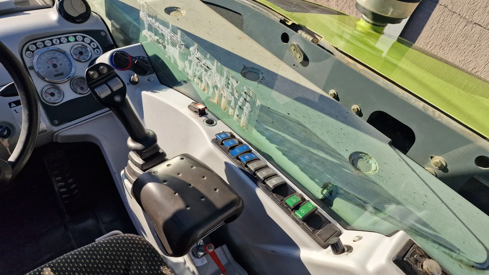 ������������ ������� Claas SCORPION 7040 VARIOPOWER | Mobile.bg � ����������� 11