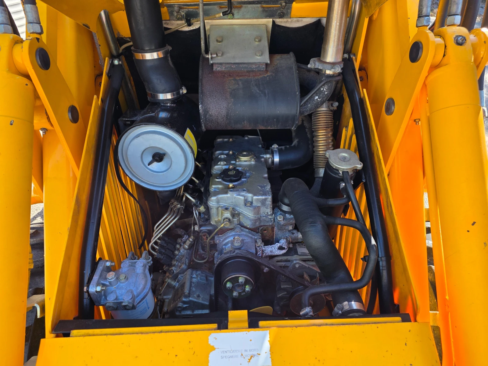 Багер JCB 1-CX 1300часа.-УНИКАТ, снимка 16 - Индустриална техника - 56335835