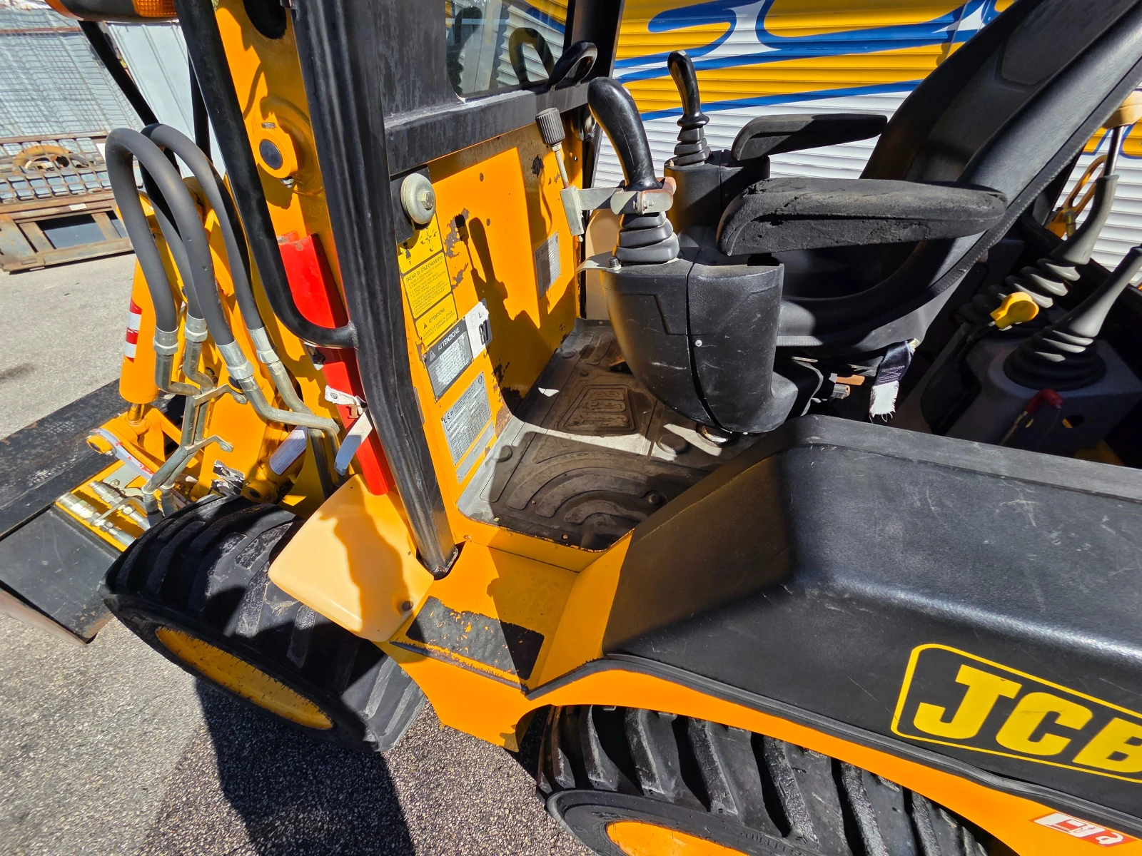 Багер JCB 1-CX 1300часа.-УНИКАТ, снимка 11 - Индустриална техника - 56335835