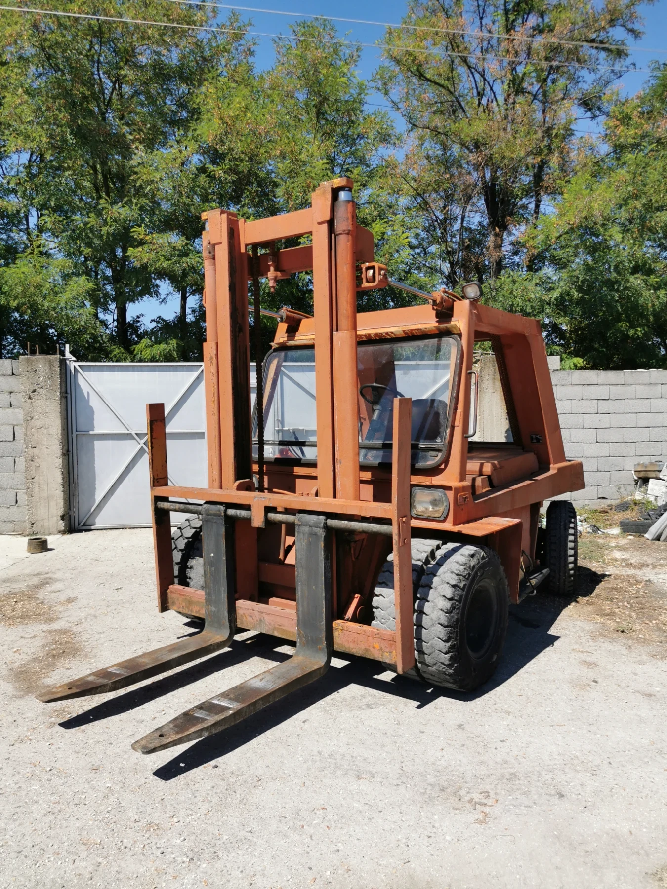  BT  3 - 6, 3  | Mobile.bg   4