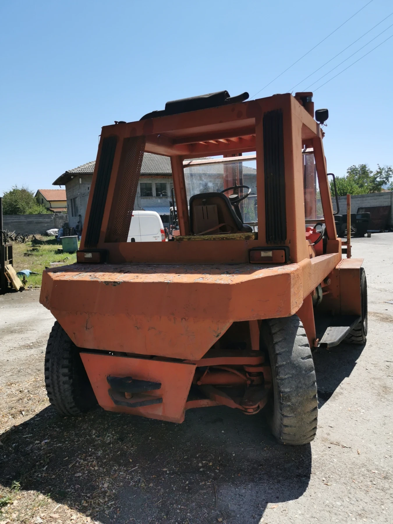  BT  3 - 6, 3  | Mobile.bg   7