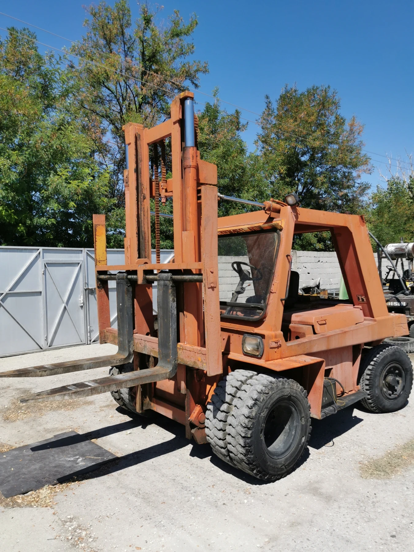  BT  3 - 6, 3  | Mobile.bg   2