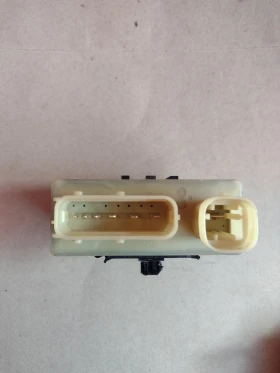 9652021180  Реле подгревни свещи Peugeot Citroen 96 520 211 80, снимка 3