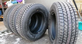 Гуми Зимни 235/70R16, снимка 1 - Гуми и джанти - 48458384