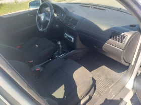 VW Golf 1.6 клима , снимка 5